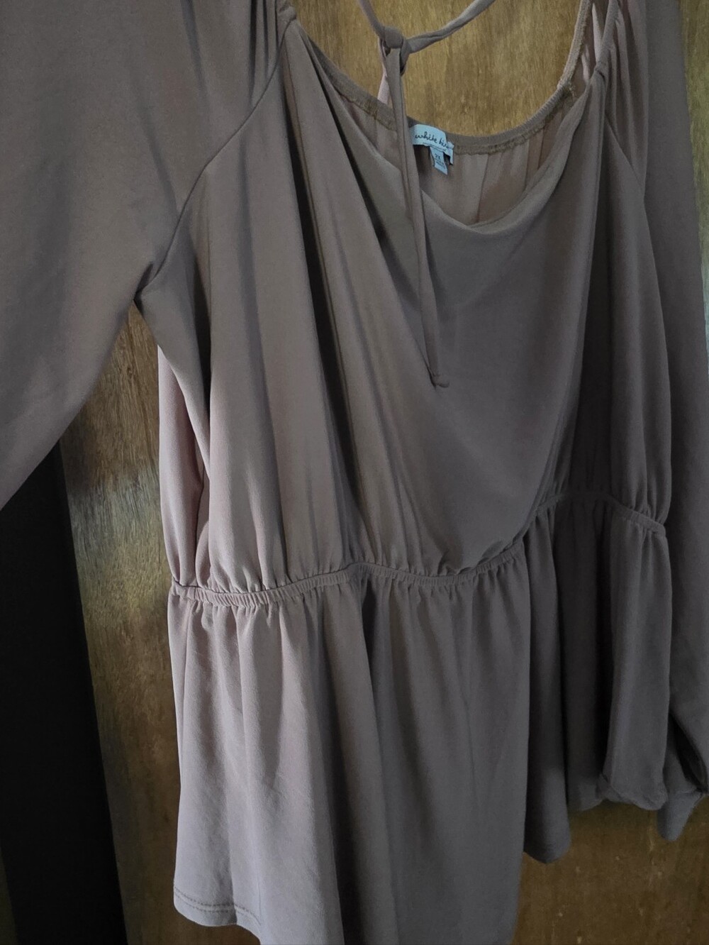Pretty Taupe w/Hint Of Pink, Flowing Off The Shoulder Dressy Blouse, Tie Back. - Picture 2 of 11